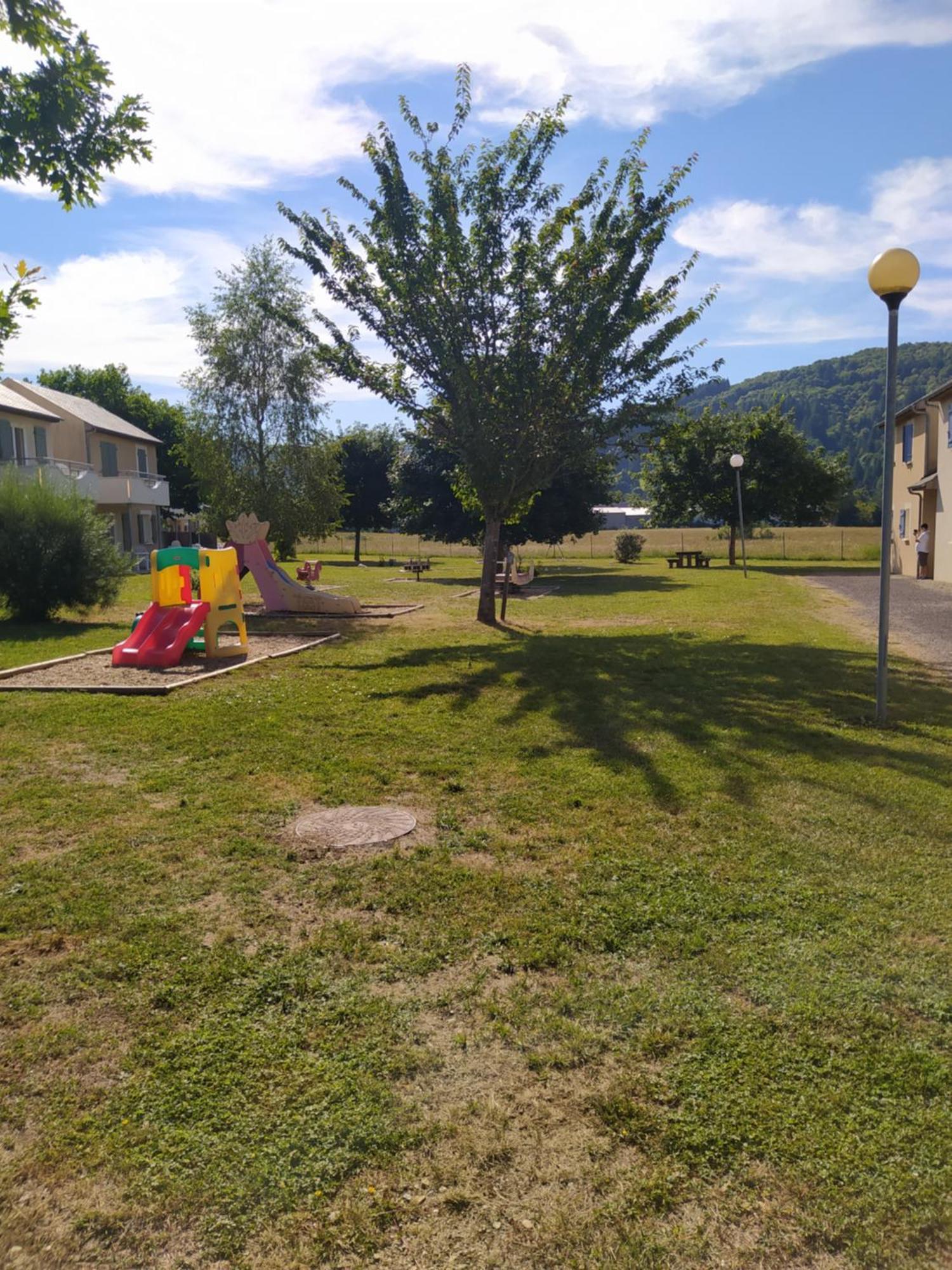 Goelia34 Apartman Saint-Geniez-dʼOlt Kültér fotó